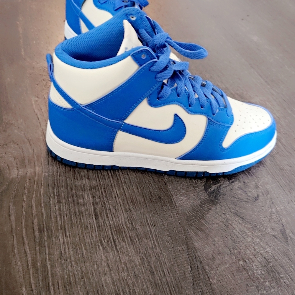 Nike Blue and White Sneakers Classic Design